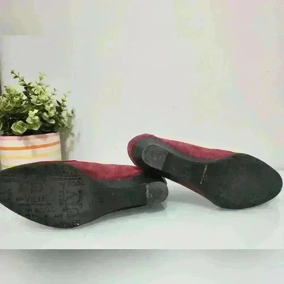 Un Tour En  Ville suede leather booties in merlot. Size 37 (6.5 US) - Picture 8 of 10